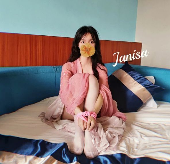 日韩性感裸身美女照片_剧情片日韩电影在线