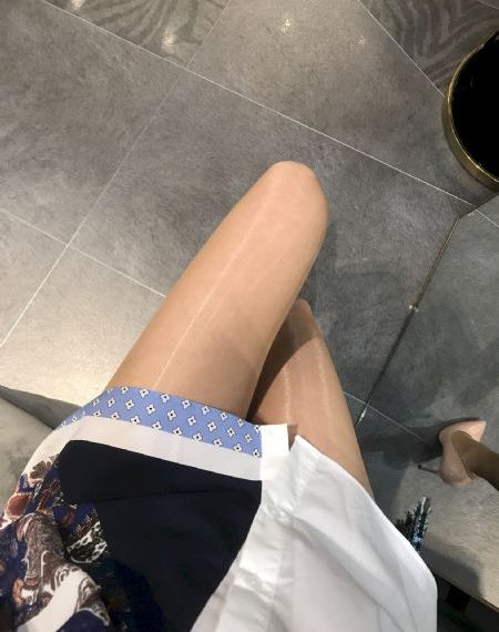日韩精品成人色顶楼上的大象_BD免费观看超清