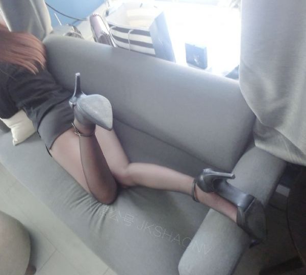 美女黄18以下禁止观看_剧情片电影完整版在线观看