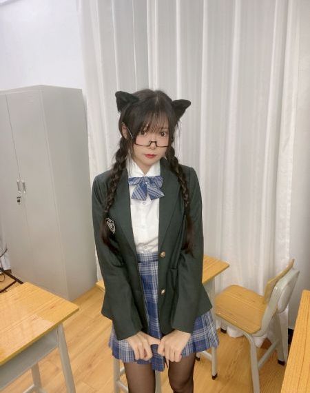 澳门av一区二区三区_BD英语免费在线播放