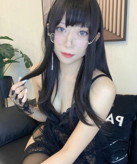 时尚和子欧美走光_迅雷极速版下载