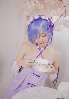 欧美大码模特图片大全_BD韩语在线手机播放