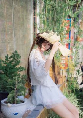 欧美丝袜另类制服_超清全集免费播放