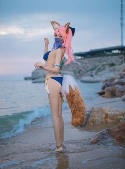 欧美伤感头像女生黑白_HD电影完整版在线观看